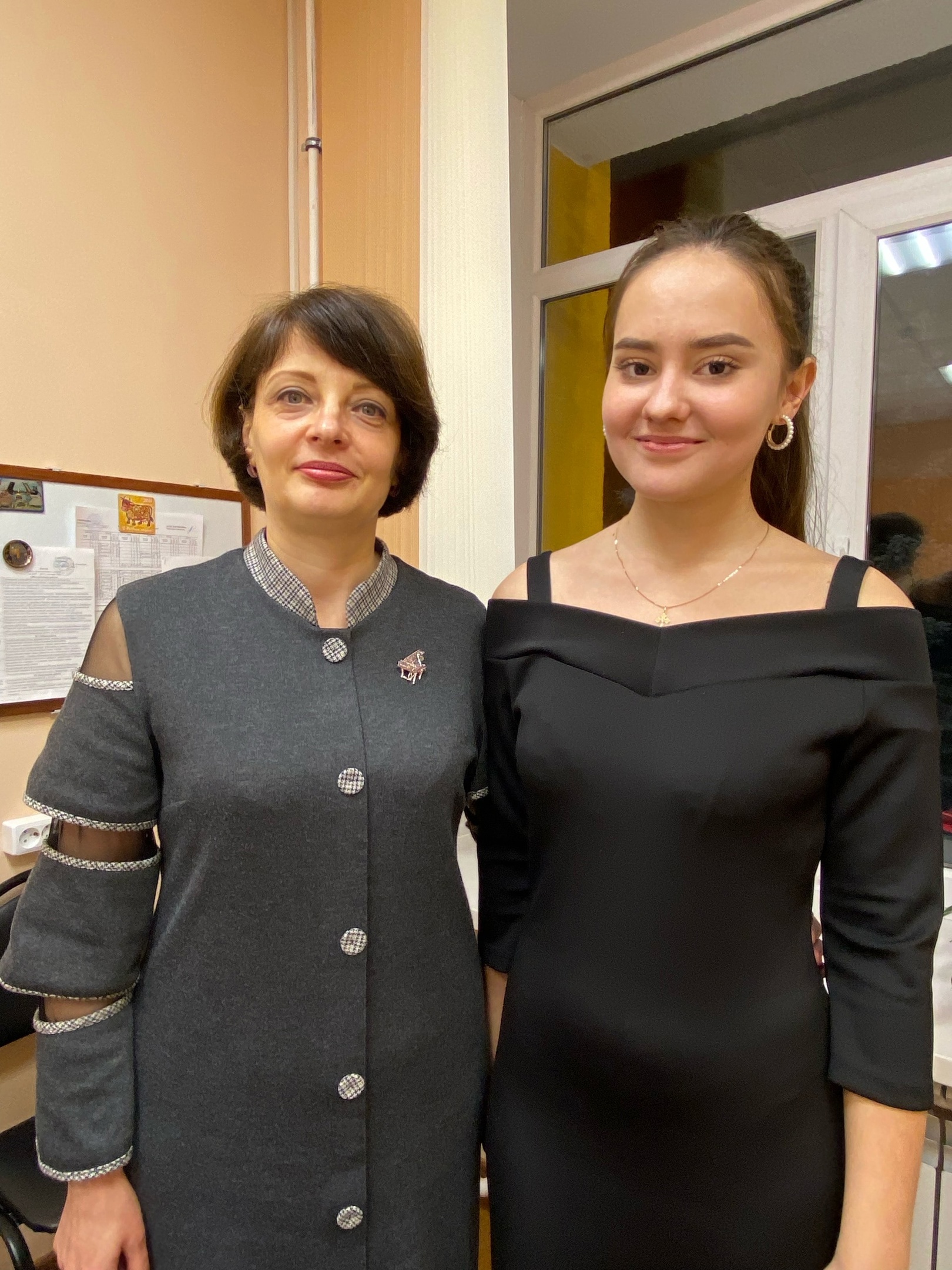 С Натальей Николаевной на Вечере встреч выпускников ДШИ им. Л.И. Ошанина (28 января 2023)